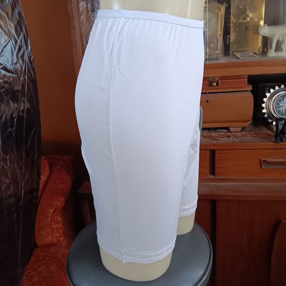 Vintage Small Bloomers Granny Panties Lorraine 1960's Lace Trim USA - Picture 2 of 8